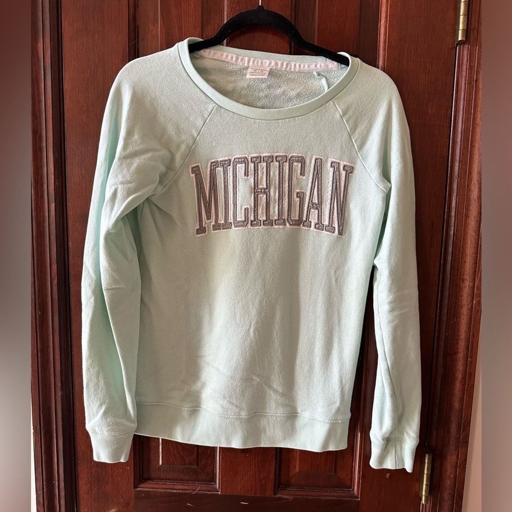 Victoria’s Secret PINK XS Mint Michigan Crew Neck